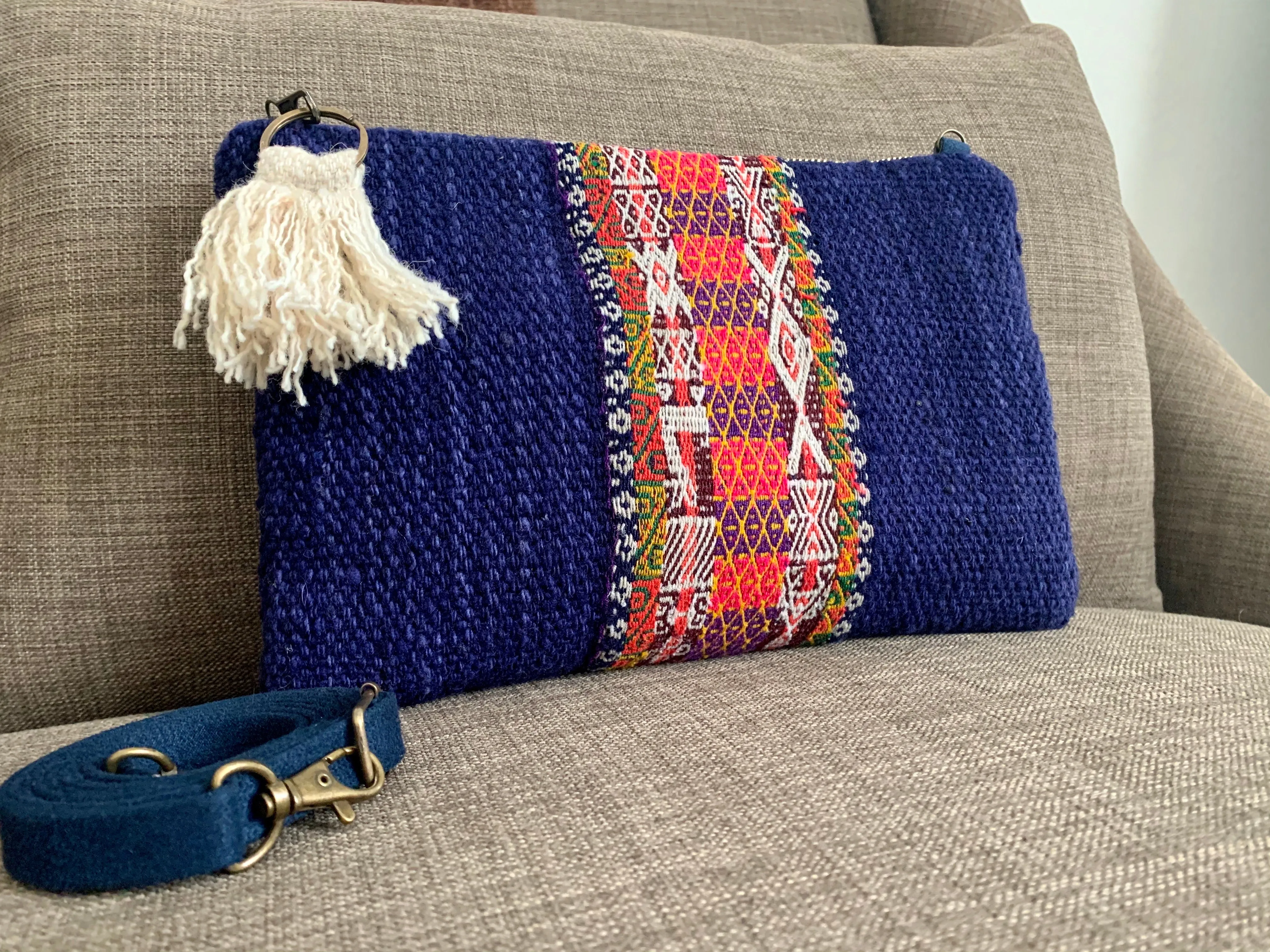 Cinturon Convertible Bag in Navy (MORE TEXTILES)