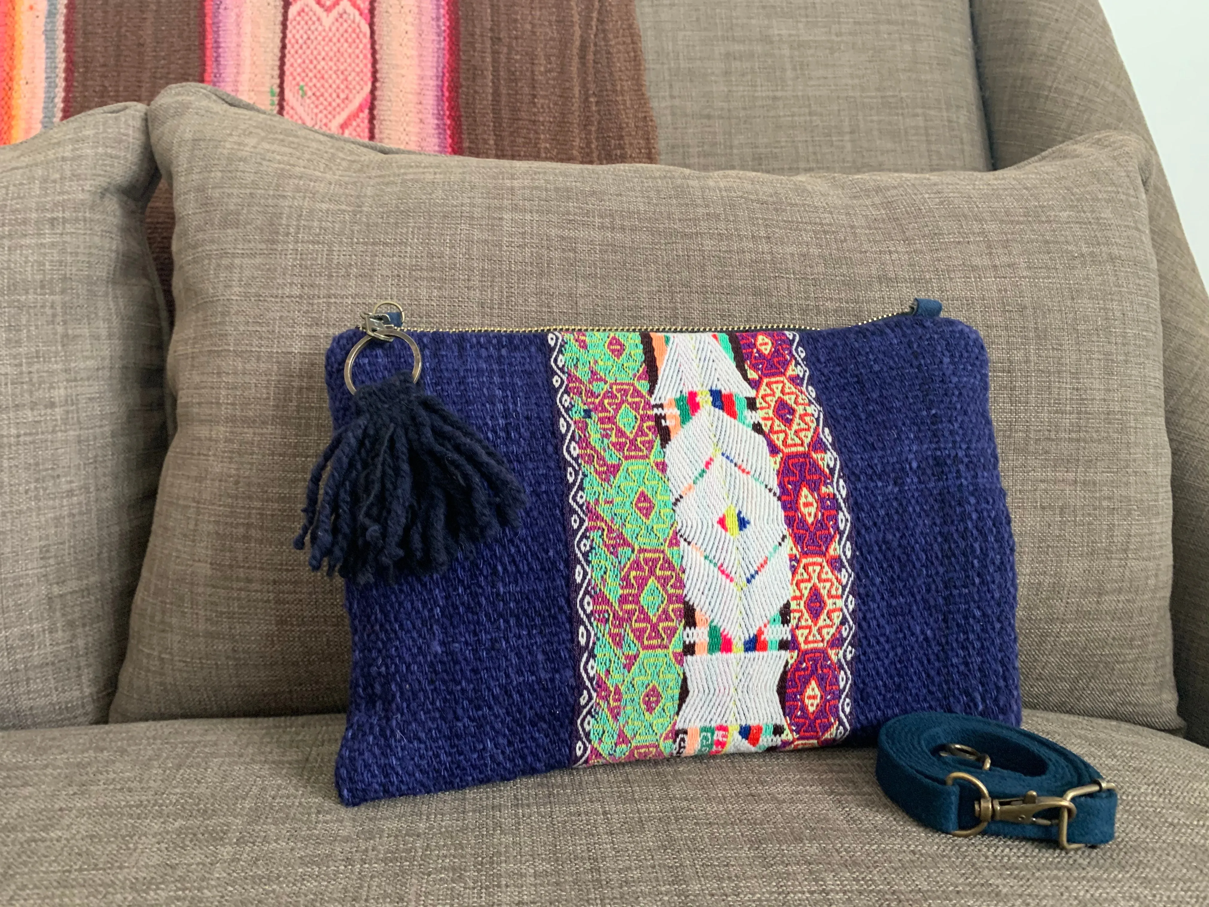 Cinturon Convertible Bag in Navy (MORE TEXTILES)