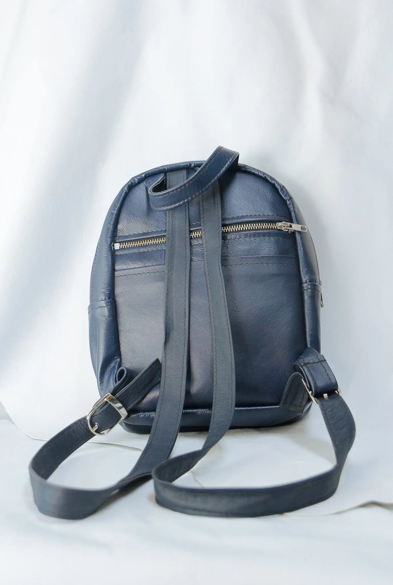 The Mini Annie Backpack - Kangaroo