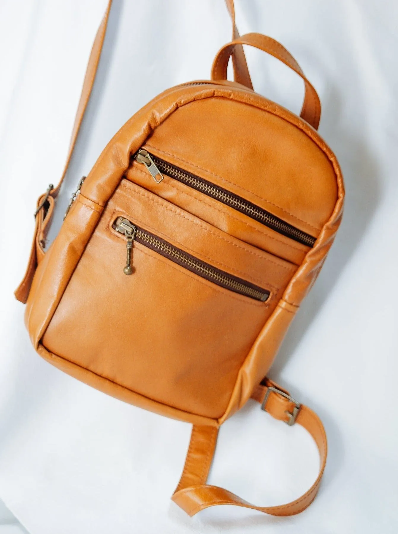 The Mini Annie Backpack - Kangaroo