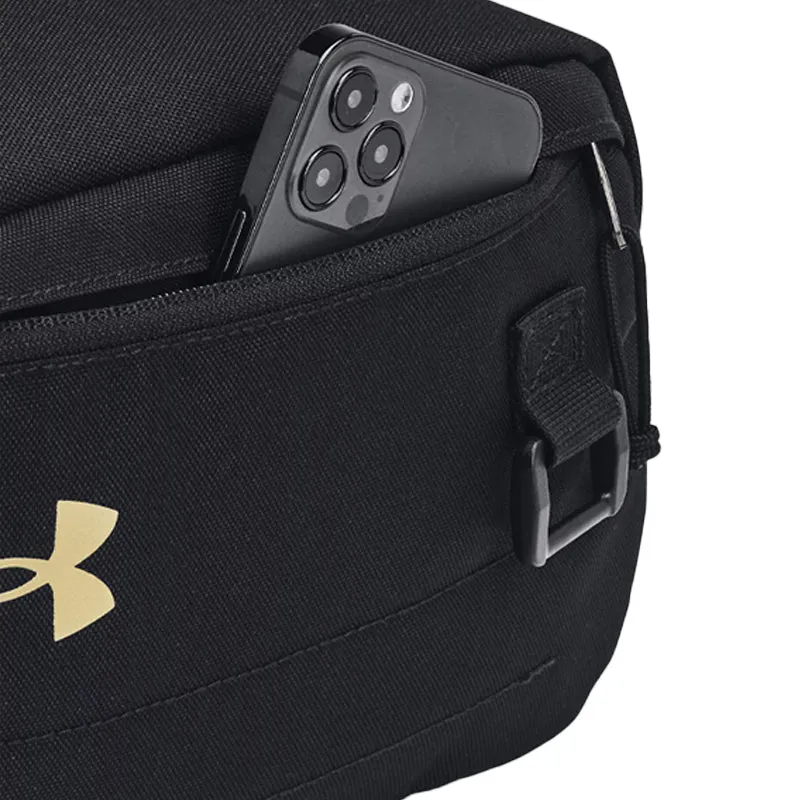 UNDER ARMOUR Contain Travel Kit Pouch (Black/Gold)