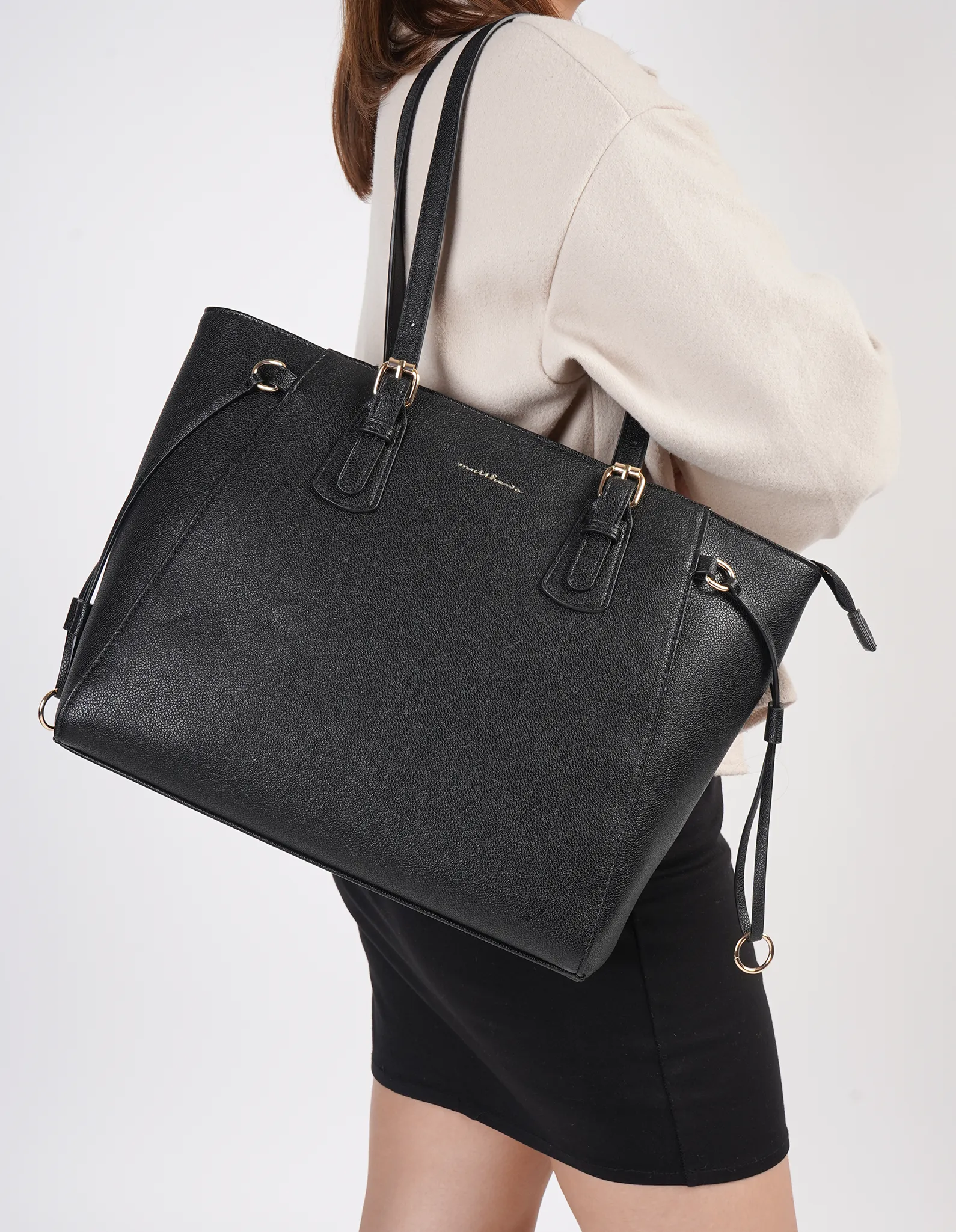 Walter Shoulder Bag